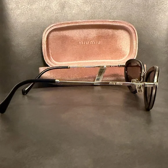 Miu Miu Oval Skinny Sunglasses Mu 58us 1ab 5o0 Black Silver/Grey NWT - Picture 9 of 15